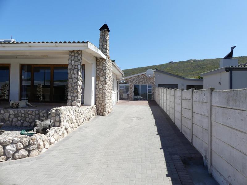 4 Bedroom Property for Sale in Sandy Point Western Cape